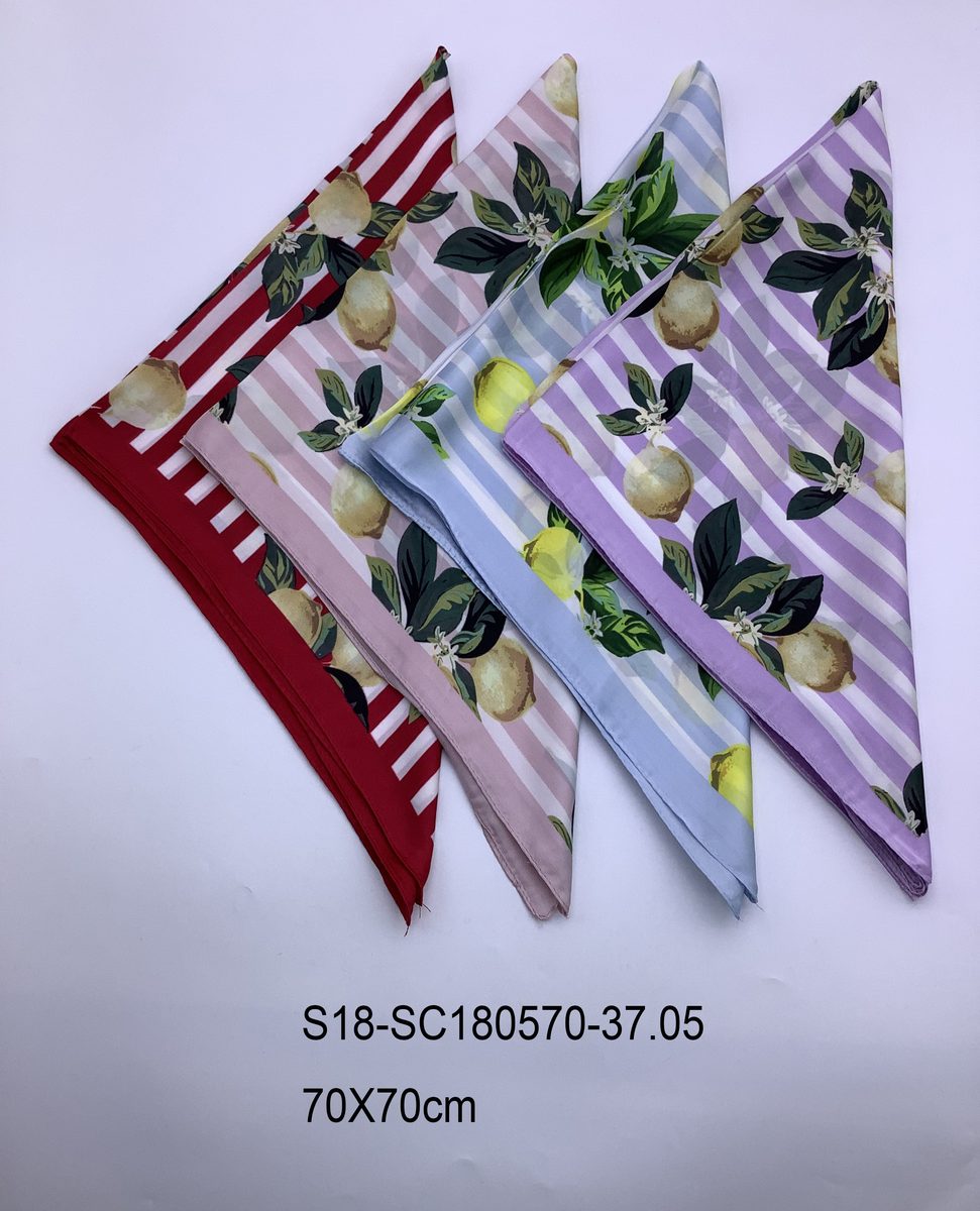 Pañuelo de Raso 70x70 CM.