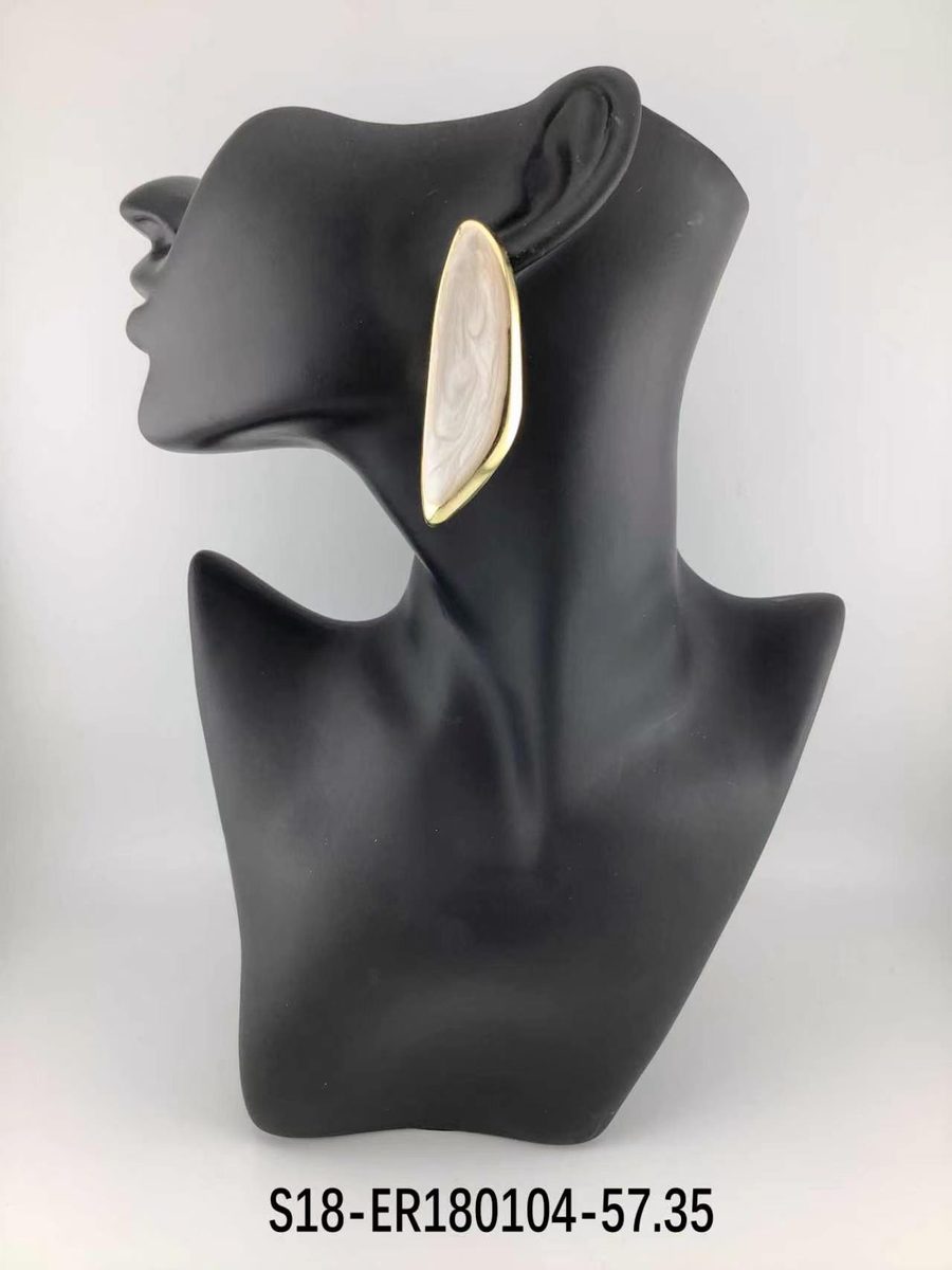 Aros