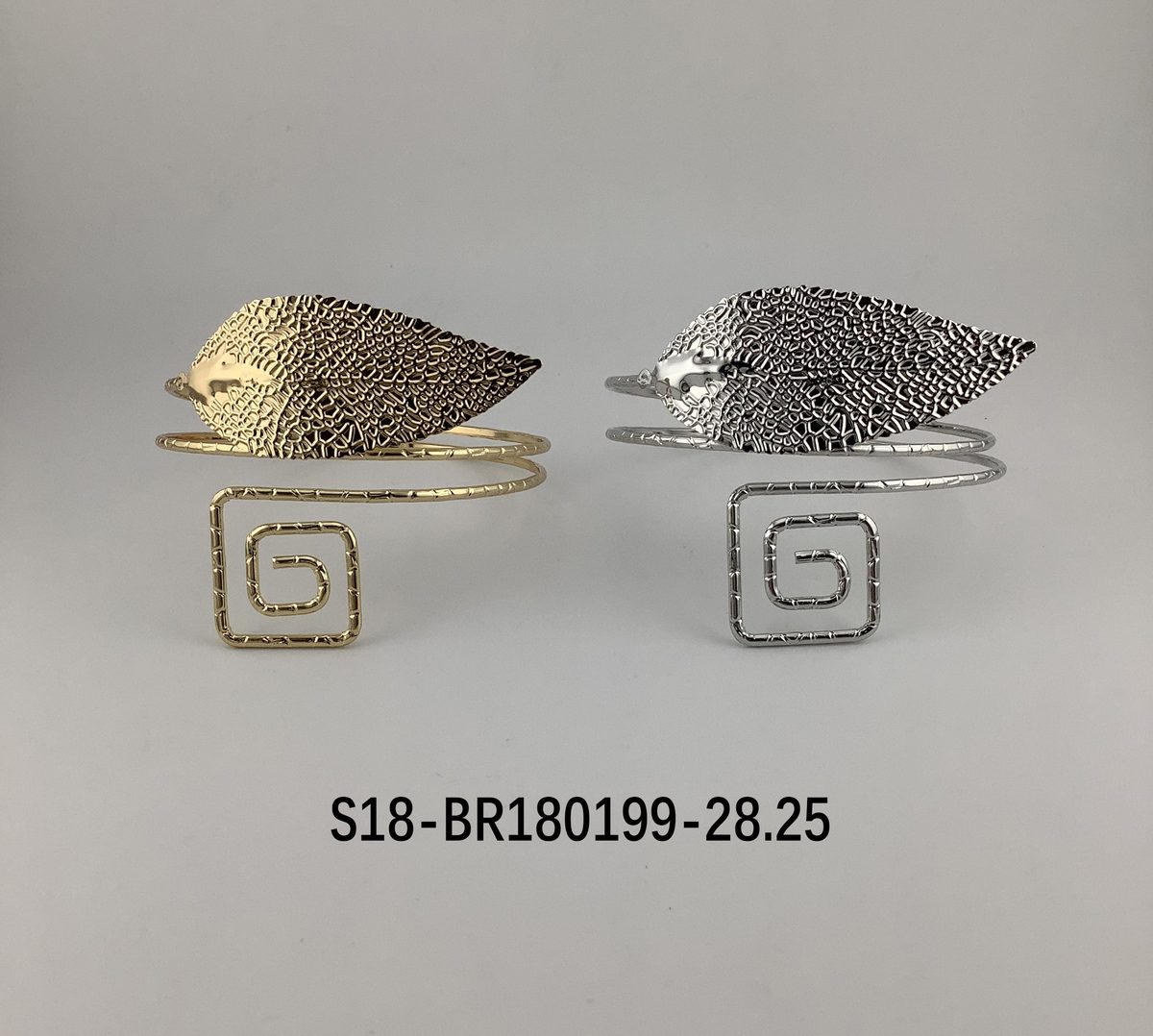 Brazalete. 6 pcs plateado / 6 pcs dorado