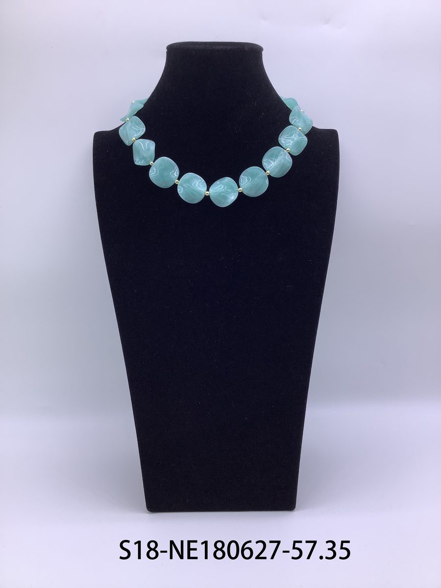 Collares