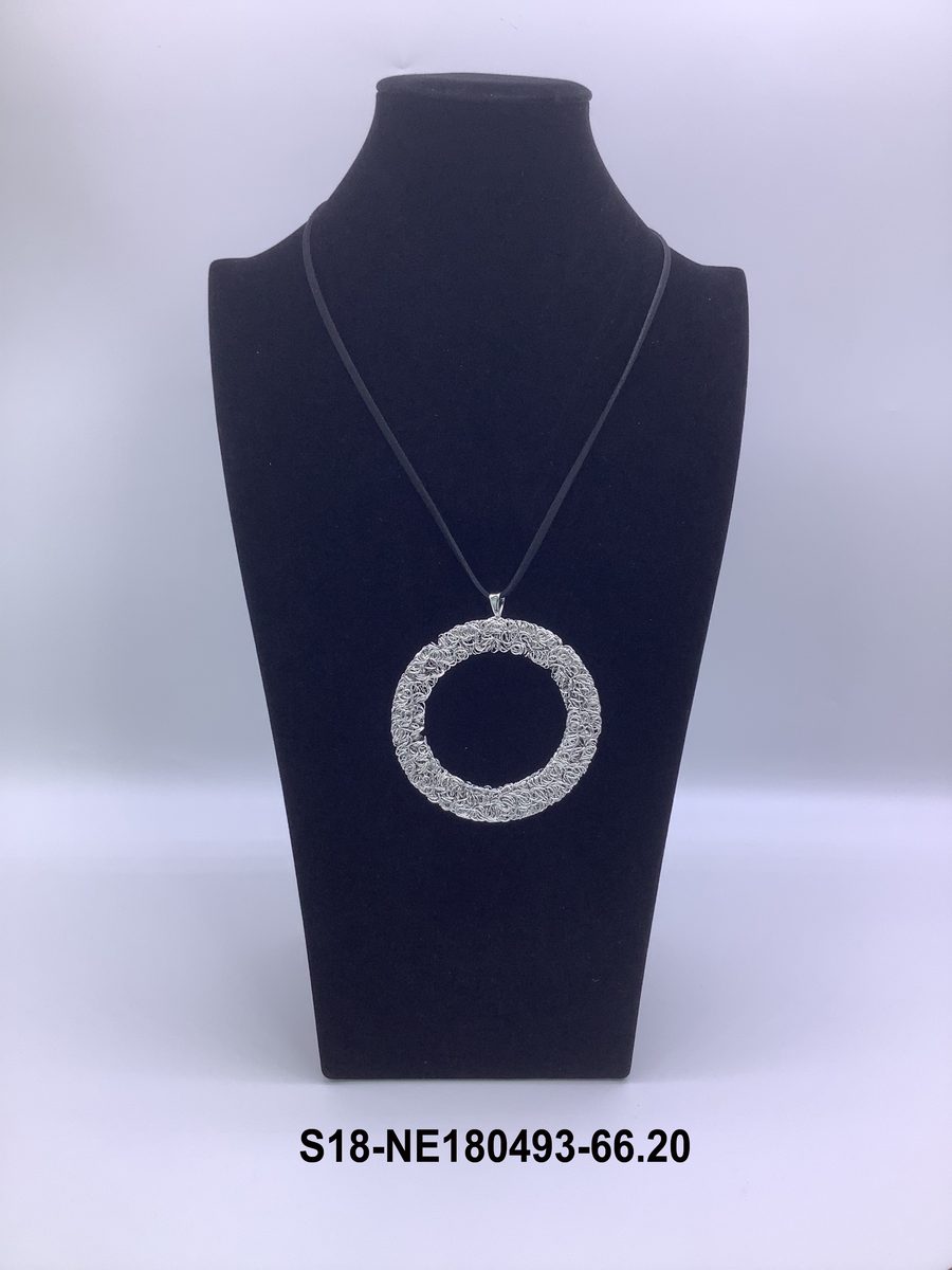 Collar 6 pcs plateados / 6 pcs dorados