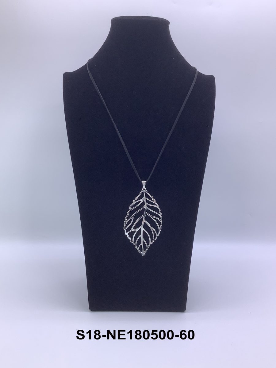 Collar 6 pcs plateados / 6 pcs dorados