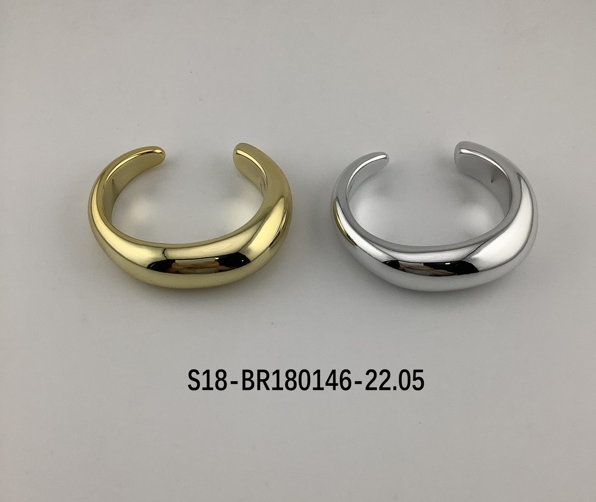 Pulsera. 6 pcs plateado / 6 pcs dorado
