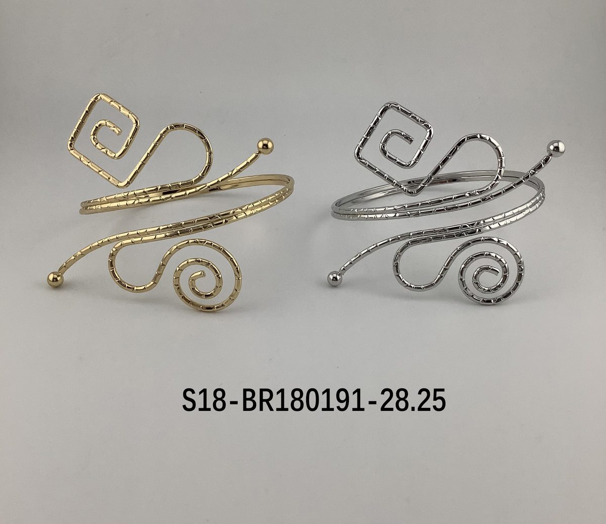 Brazalete. 6 pcs plateado / 6 pcs dorado
