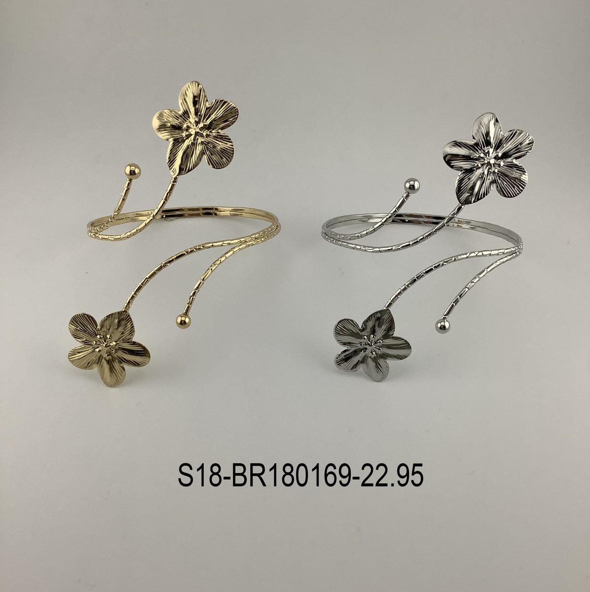 Brazalete. 6 pcs plateado / 6 pcs dorado