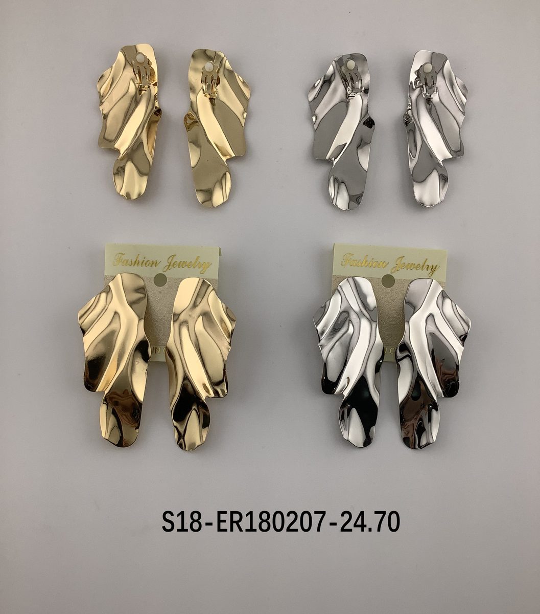 Aros (clip on) 6 pcs dorados / 6 pcs plateado