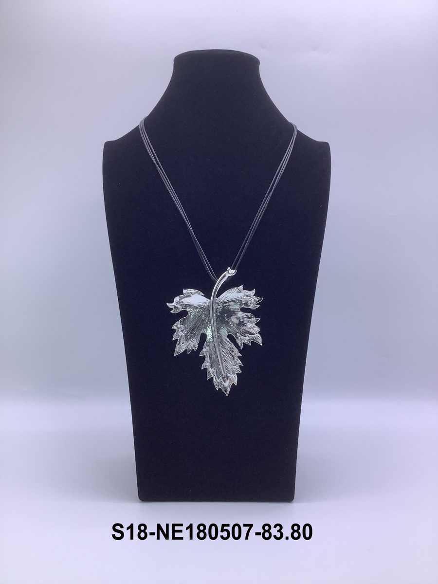 Collar 6 pcs plateados / 6 pcs dorados