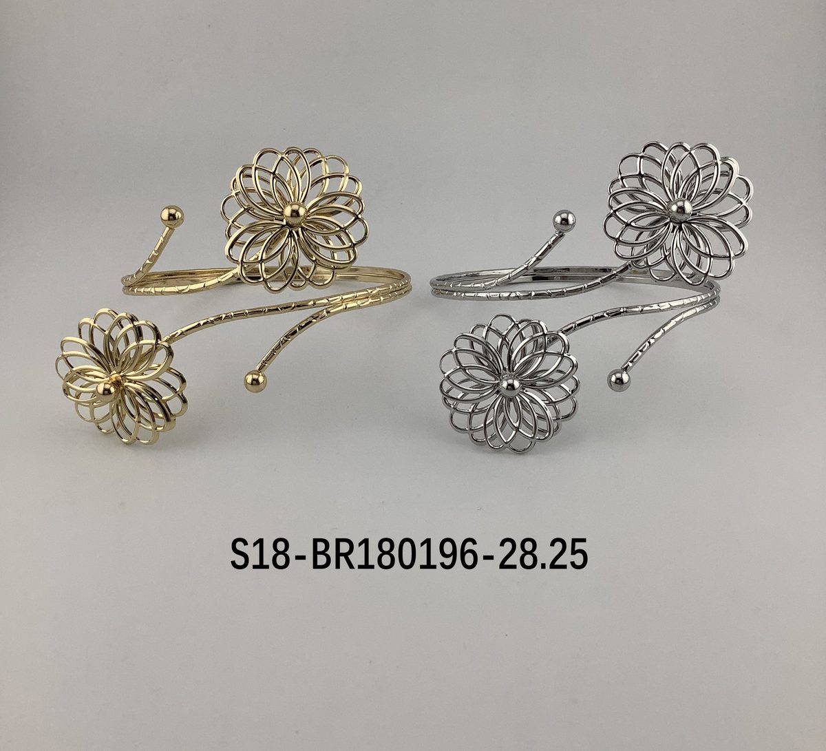 Brazalete. 6 pcs plateado / 6 pcs dorado