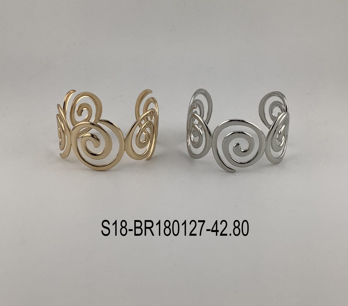 Pulsera. 6 pcs plateado / 6 pcs dorado