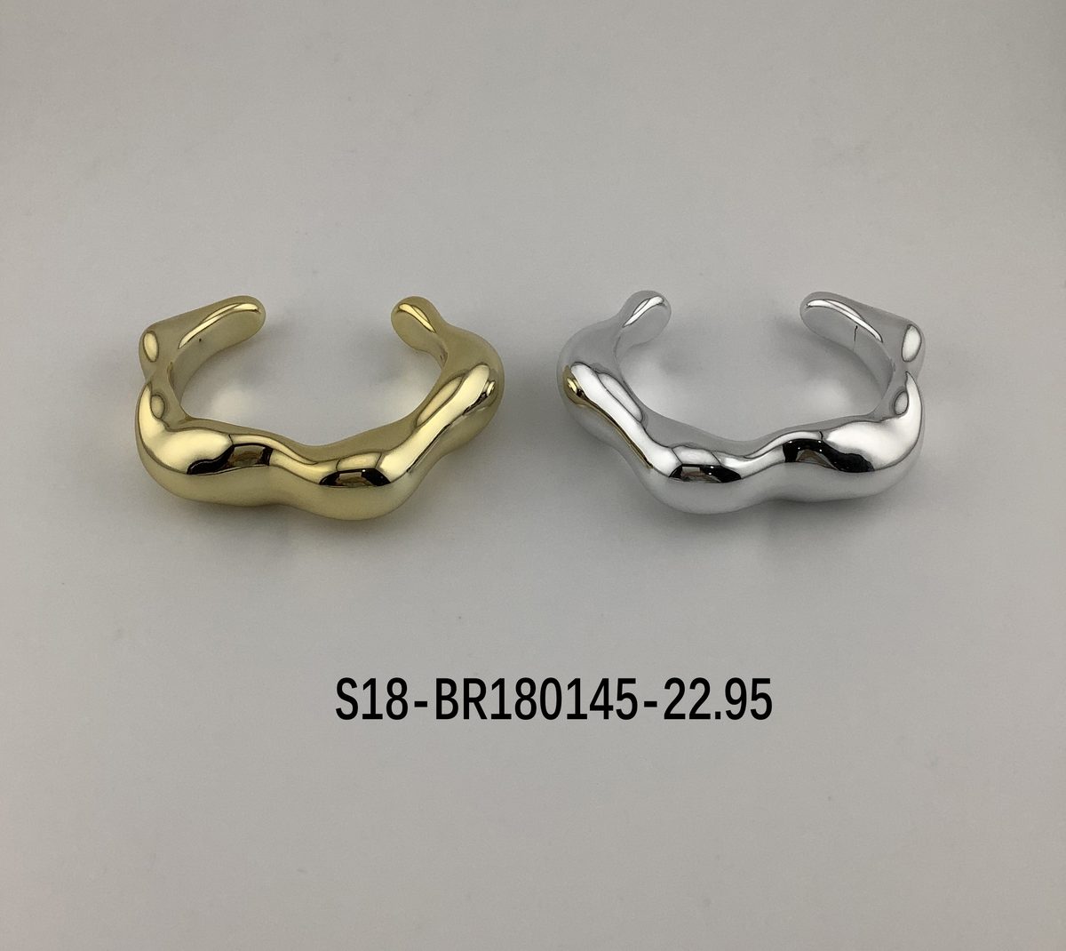 Pulsera. 6 pcs plateado / 6 pcs dorado